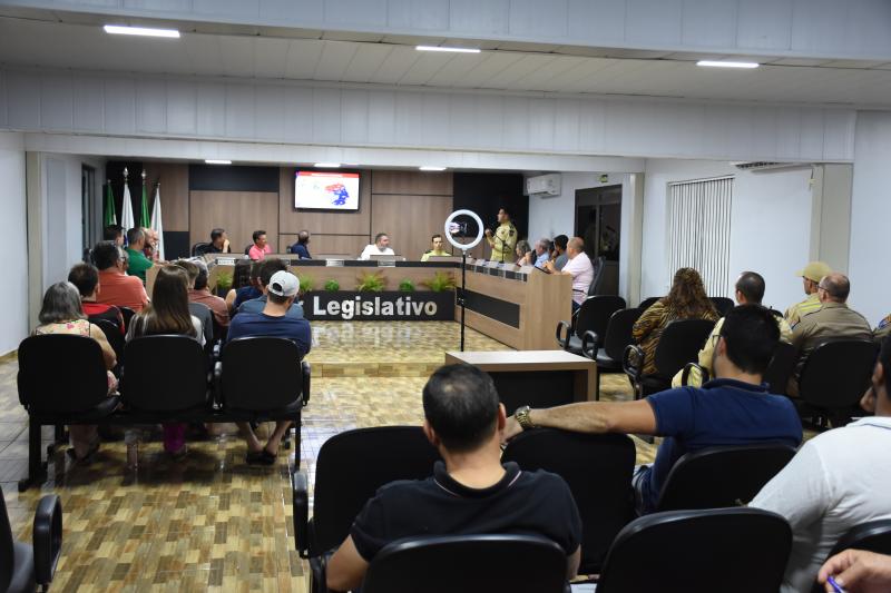 Sessão extraordinária será realizada nesta quarta-feira (18)